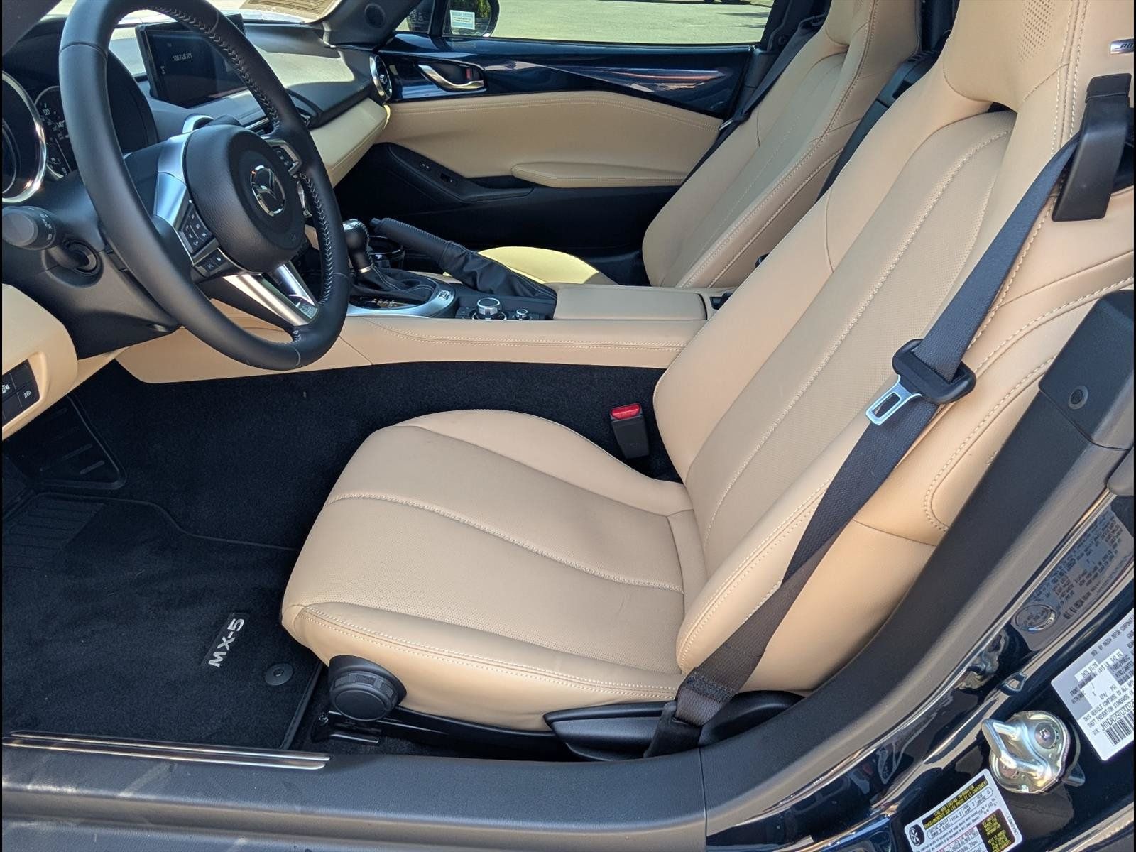 Used 2026 MAZDA MX-5 Miata Grand Touring RWD image 15