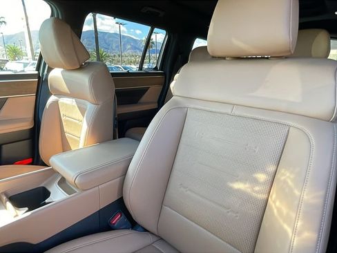 New 2026 Hyundai Santa Fe Limited image 15