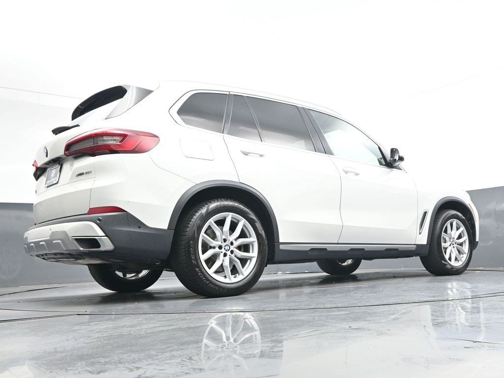 Used 2019 BMW X5 xDrive40i w/ Convenience Package AWD/4WD image 29