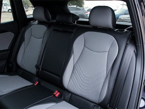 New 2026 Volkswagen Tiguan SE R-Line image 28