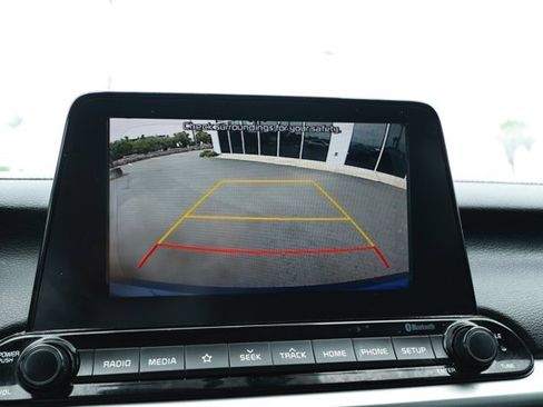 Used 2020 Kia Forte LXS FWD image 17