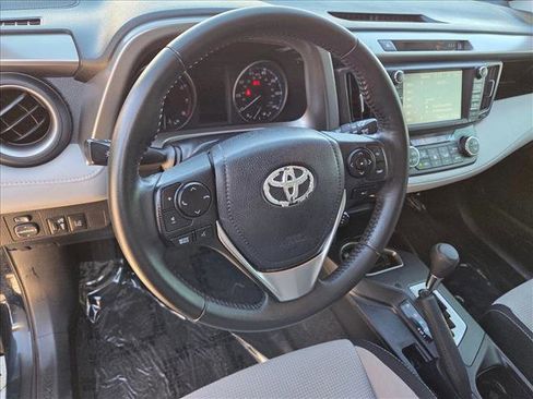 Certified 2018 Toyota RAV4 XLE image 9