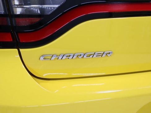 Used 2017 Dodge Charger R/T w/ Beats Audio Group image 4