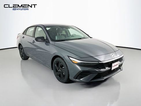 New 2026 Hyundai Elantra Sport image 3