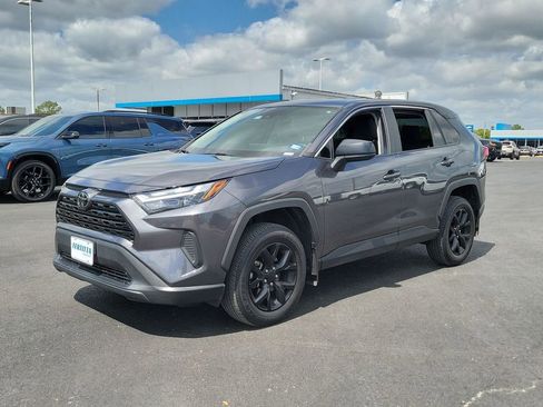 Used 2023 Toyota RAV4 LE image 12