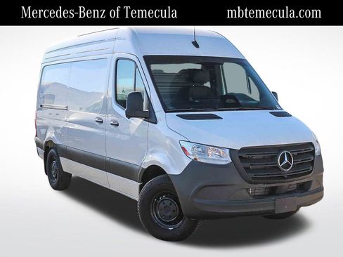 New 2025 Mercedes-Benz Sprinter 2500 image 1