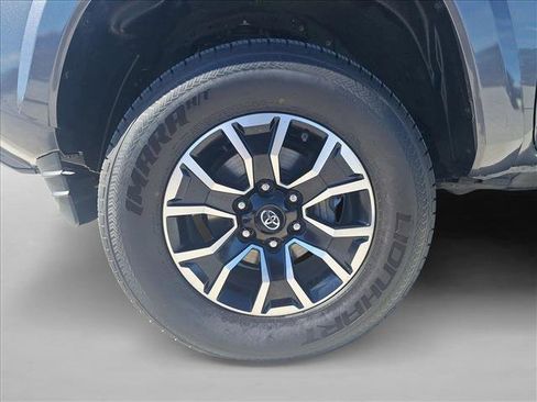 Certified 2020 Toyota Tacoma TRD Sport w/ Technology Package image 21