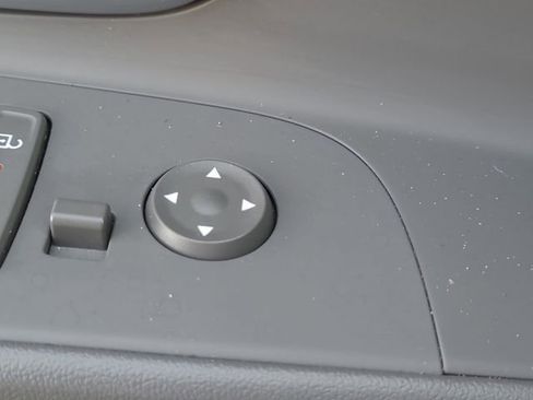 Used 2024 Hyundai Elantra SEL image 30