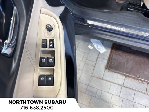 Used 2018 Subaru Outback 2.5i Limited image 11