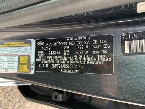 Used 2020 Kia Forte LXS image 28