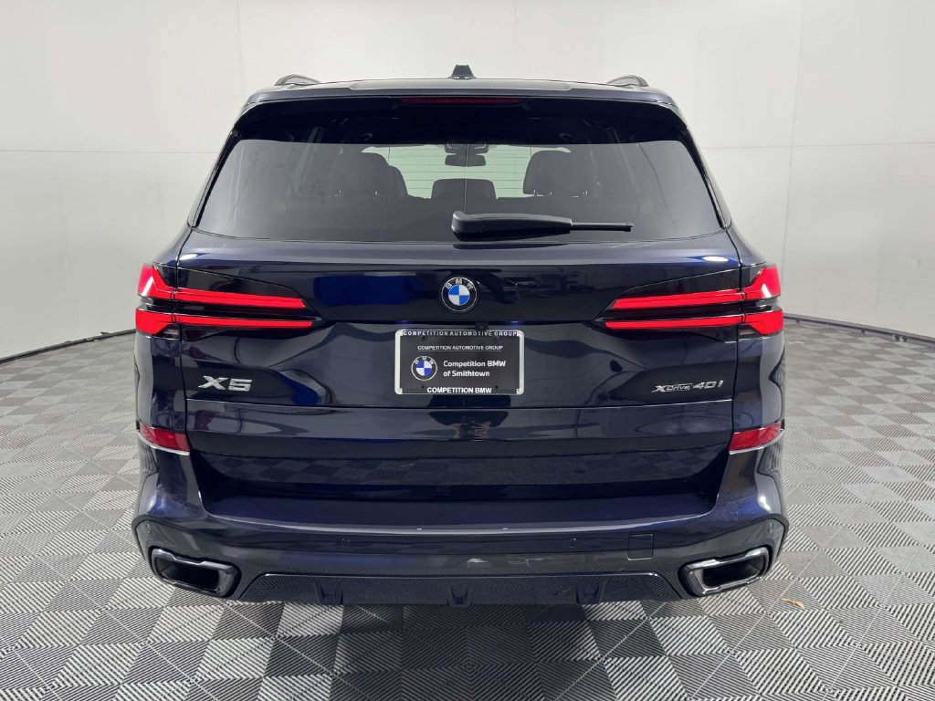 Used 2025 BMW X5 xDrive40i w/ M Sport Package AWD/4WD image 9