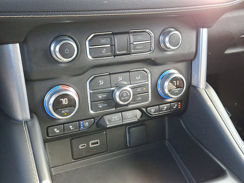 Certified 2024 GMC Yukon XL SLT image 16