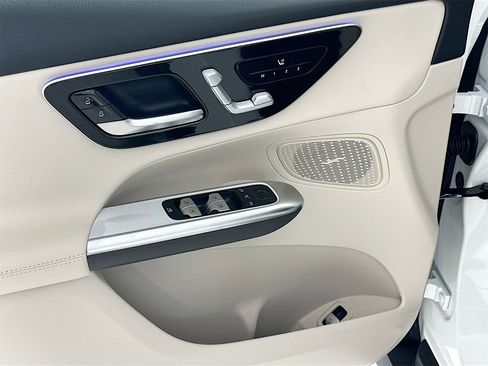 New 2026 Mercedes-Benz GLC 300 4MATIC image 18