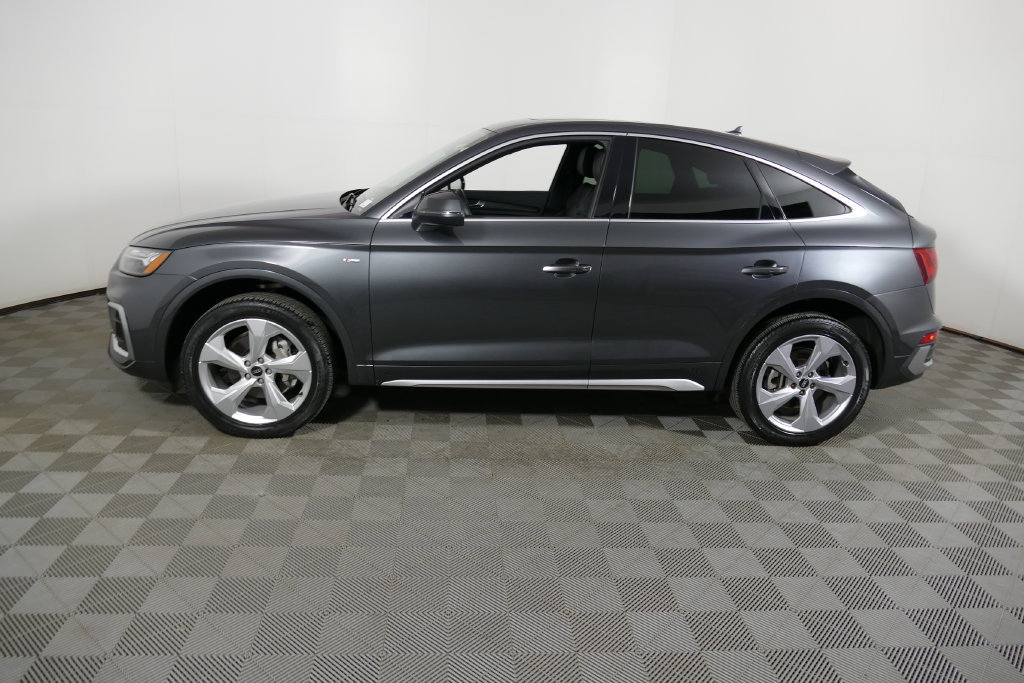 Used 2023 Audi Q5 2.0T Premium w/ Convenience Package AWD/4WD image 4