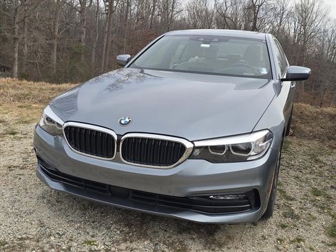 Used 2018 BMW 530i image 3