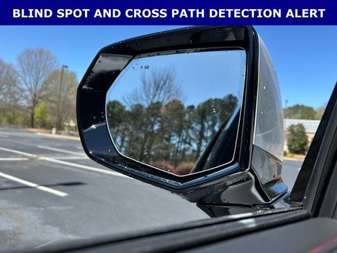 Used 2025 Chevrolet Suburban RST w/ Comfort Package image 8