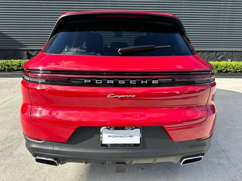 Certified 2026 Porsche Cayenne AWD/4WD image 12