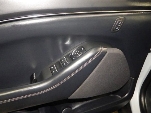 Used 2022 Ford Mustang Mach-E Select image 15