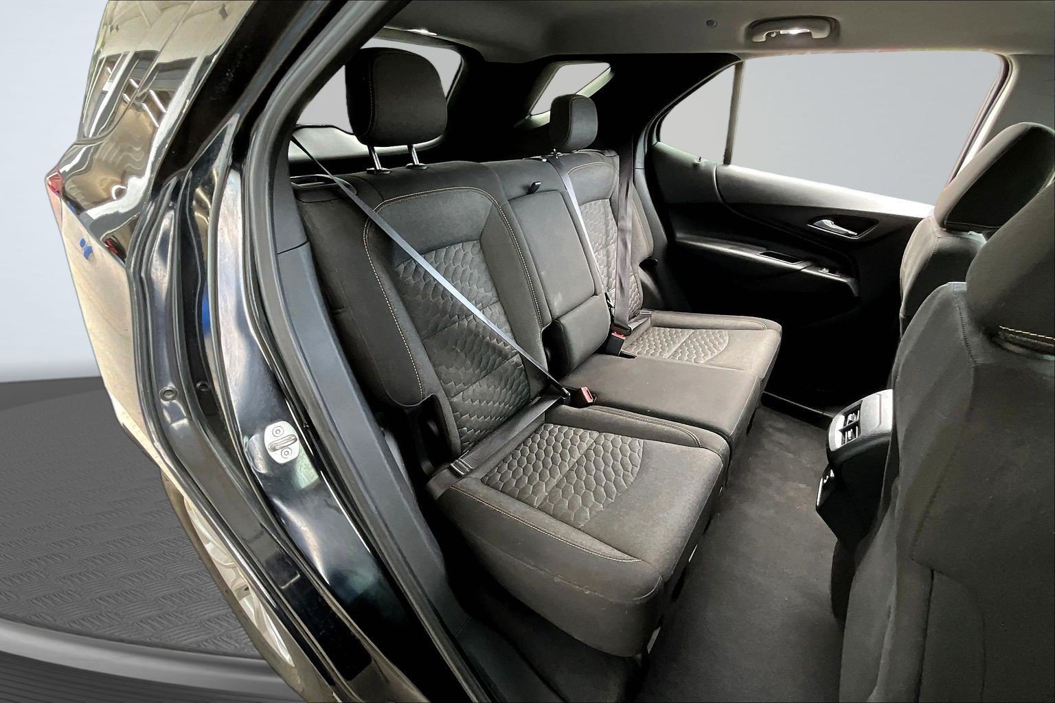 Used 2020 Chevrolet Equinox LT FWD image 25