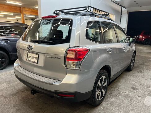 Used 2018 Subaru Forester 2.5i w/ Alloy Wheel Package image 6