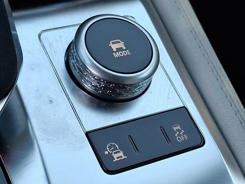 Used 2025 Jaguar F-PACE R-Dynamic S image 25