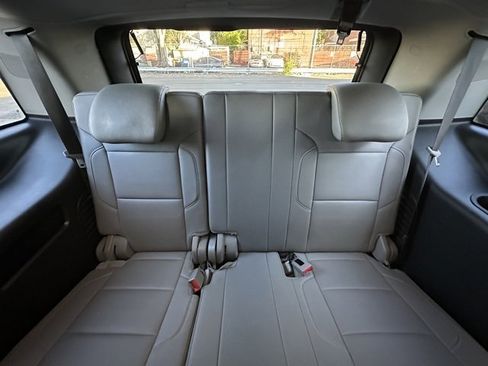 Used 2018 Chevrolet Tahoe LT image 32