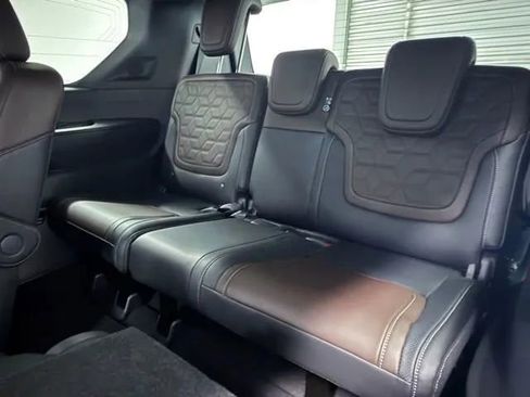 New 2026 Nissan Armada Platinum w/ Accent Package RWD image 16