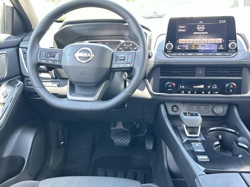 New 2026 Nissan Rogue SV FWD image 24