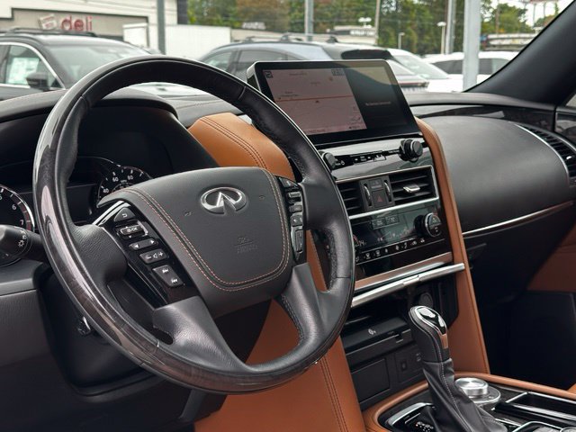 Used 2023 INFINITI QX80 Sensory w/ All-Season Package AWD/4WD image 12