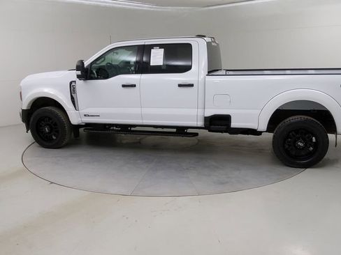 Used 2024 Ford F350 XLT image 17