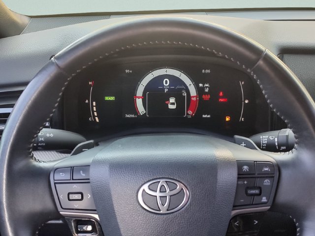 Used 2025 Toyota Camry SE FWD image 12