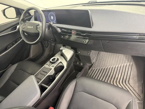 Used 2023 Kia EV6 Wind w/ Wind Technology Package AWD/4WD image 11