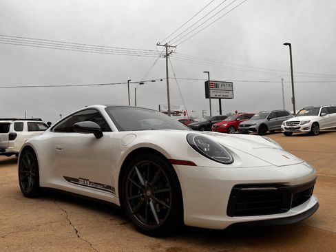 Used 2024 Porsche 911 Carrera T image 7
