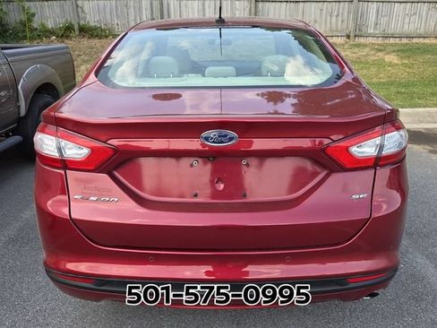 Used 2016 Ford Fusion SE FWD image 8