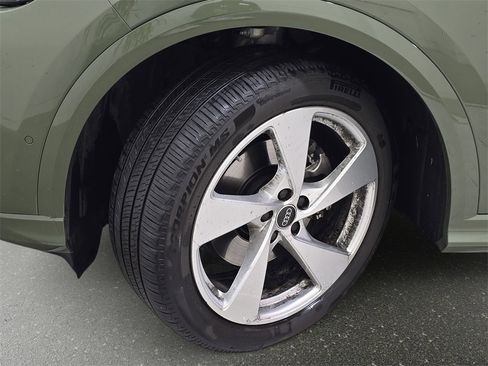 Certified 2025 Audi Q5 Prestige w/ 20" Wheel Package image 34