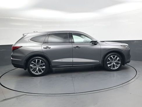 Used 2023 Acura MDX SH-AWD w/ Technology Package image 3