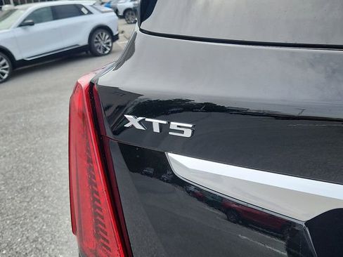 Used 2020 Cadillac XT5 Premium Luxury image 30