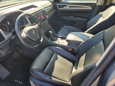 Used 2018 Volkswagen Atlas SE image 17