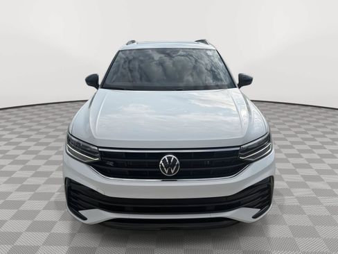 Used 2023 Volkswagen Tiguan SE R-Line FWD image 1