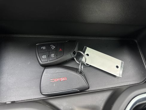 Used 2025 GMC Sierra 1500 Elevation w/ Elevation Premium Package image 23