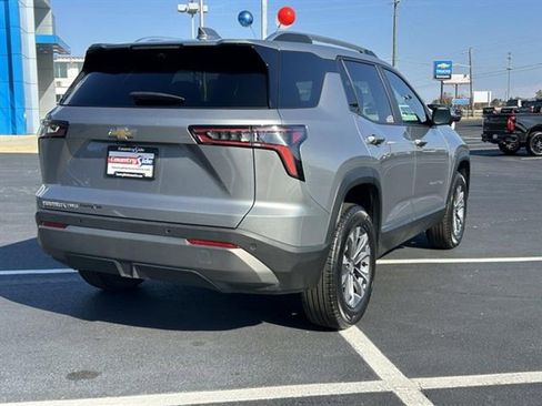 Used 2025 Chevrolet Equinox LT w/ Convenience Package II image 7