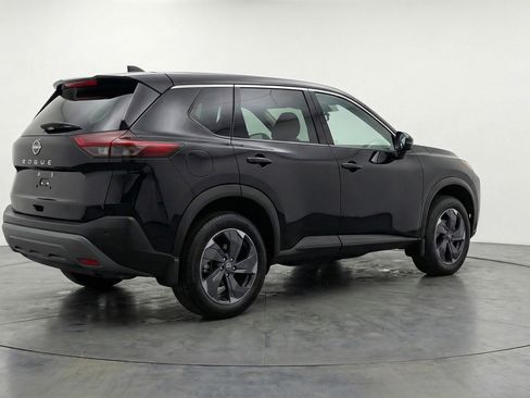 Used 2025 Nissan Rogue SV AWD/4WD image 9