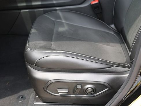 New 2025 Jeep Grand Cherokee L Altitude image 16