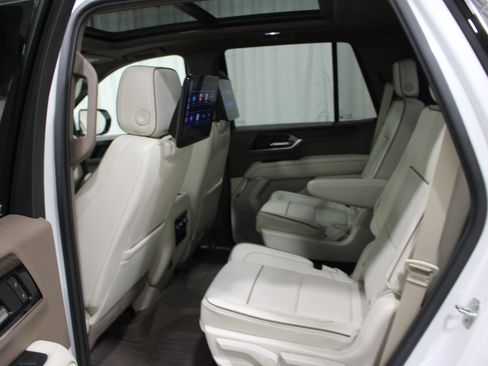 Used 2025 GMC Yukon Denali w/ Denali Reserve Package AWD/4WD image 20