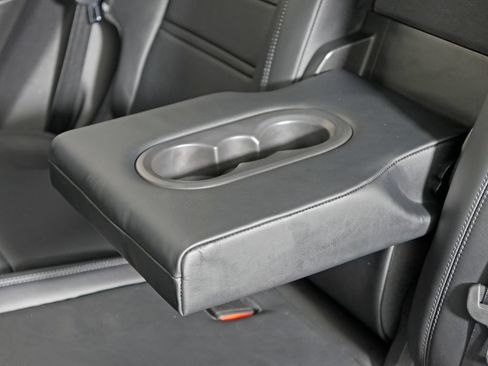 Certified 2023 Porsche Cayenne AWD/4WD image 37