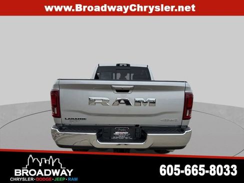 New 2026 RAM 2500 Laramie w/ Towing Technology Group AWD/4WD image 7
