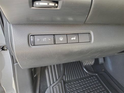 Used 2022 Nissan Pathfinder SL w/ SL Premium Package image 21