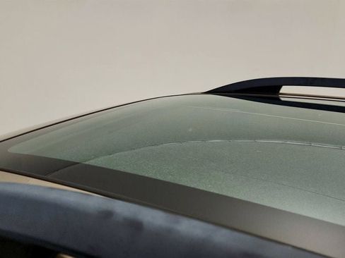 Used 2015 Subaru Forester 2.5i Premium w/ All-Weather Package image 11