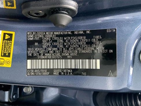 Used 2014 Toyota Highlander LE image 29