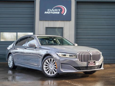 Used 2022 BMW 740i xDrive w/ Premium Package AWD/4WD image 1